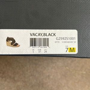 Dr Scholls wedge sandels. Black